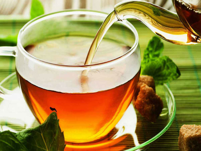 Uống nhiều trà Atiso có thể gây chướng bụng