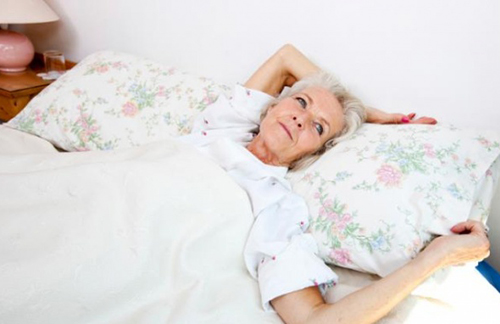 Những bài thuốc hay chữa bệnh mất ngủ ở người lớn tuổi