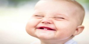 YHCT giới thiệu mẹo nhỏ giúp trẻ mọc răng không sốt